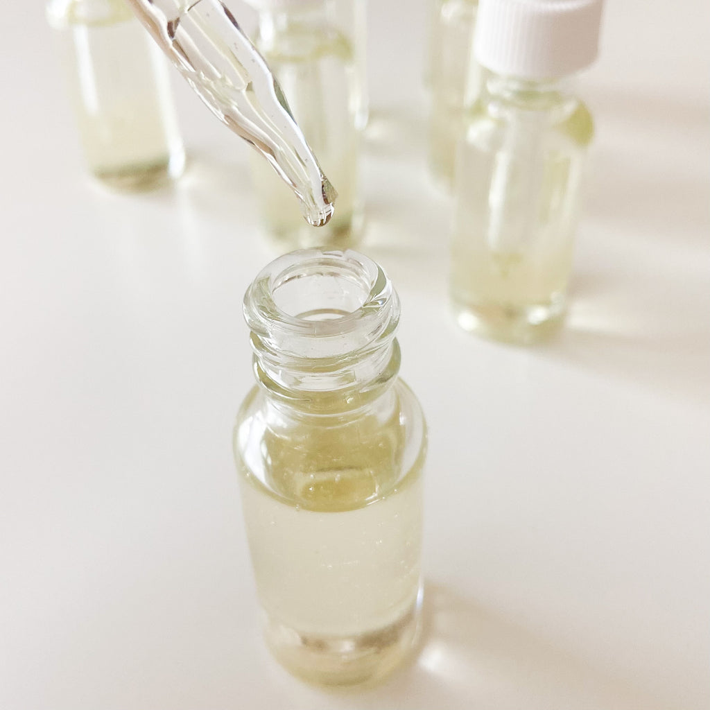 Natural Solutions for Postpartum Hair Loss and How to Support Regrowth